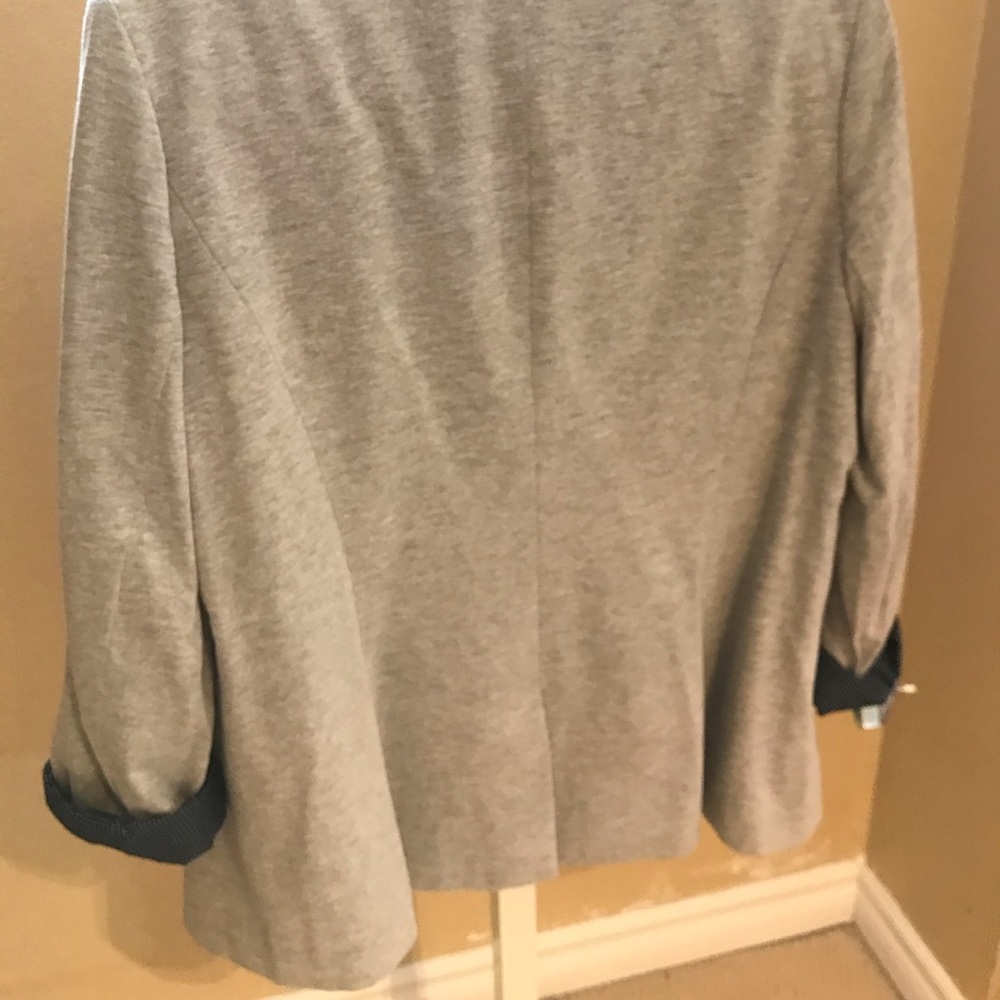 Paraphrase One-Button Blazer - Picture 5 of 7
